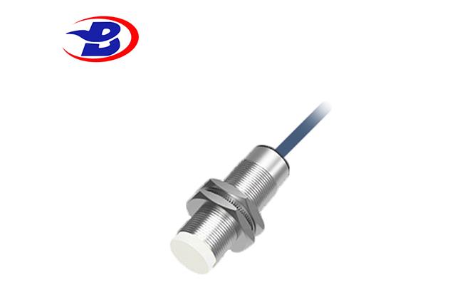 -50℃M18耐低温接近传感器
